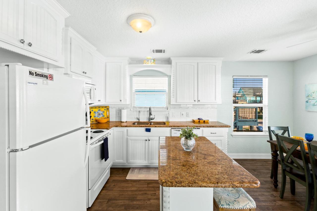 Walk To Beach, Sunset Bay Views, Pet Friendly - Sea Me Relaxin سيرفسايد بيتش المظهر الخارجي الصورة